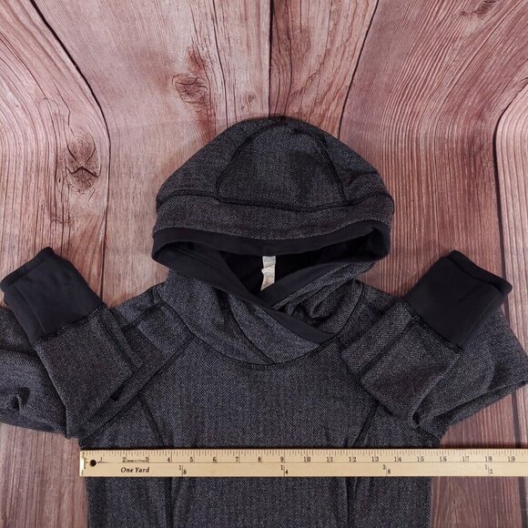 Lululemon Womens Size 4 Think Fast Hoodie Heathered Herringbone Black Gray - Picture 11 of 12